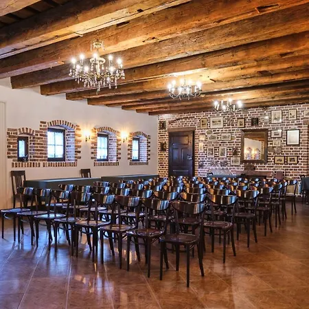 Karczma Rzym Dwor 3* Breslavia