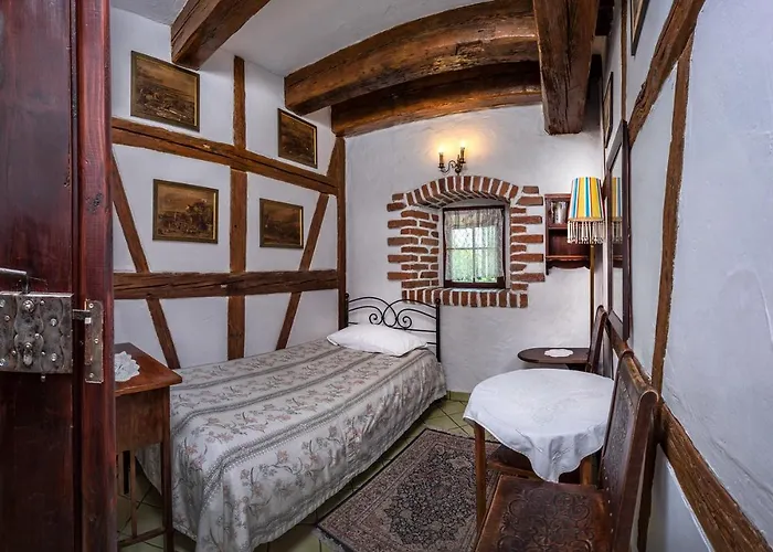Bed & Breakfast Karczma Rzym Dwor Wrocław