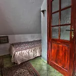 Karczma Rzym Dwór Alojamento de Acomodação e Pequeno-almoço 3*