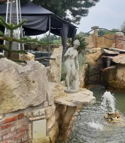 Karczma Rzym Dwor Bed & Breakfast 3*